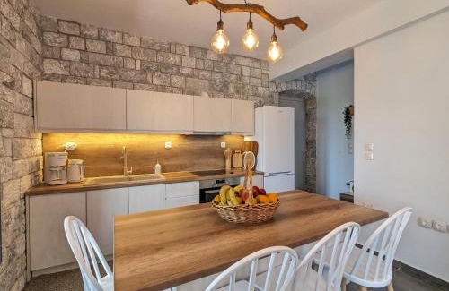 Livadi Apartment | Mad Wall Apartment - Kyziridi House