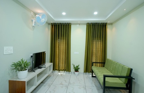 Mahe Hotel | MADAYI RESIDENCY