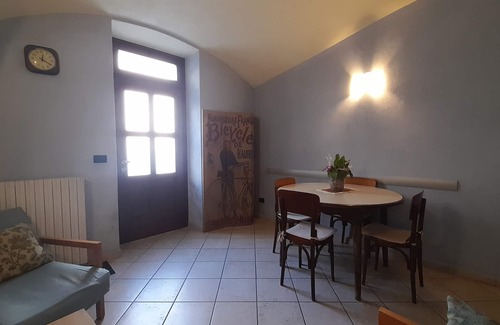 Caraglio Apartment | MADDALENE - Cozy accommodation 5 minutes from nature trails and mountains