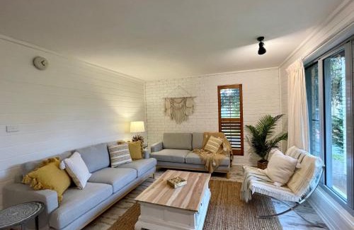 Korora House | Maddie's Beach House & Studio