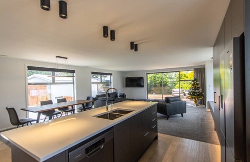 Twizel House | Maddie's Retreat, Twizel