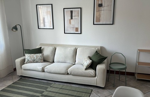 Mandello del Lario Apartment | MADDY'S HOUSE Spacious apartment furnished with care and originality