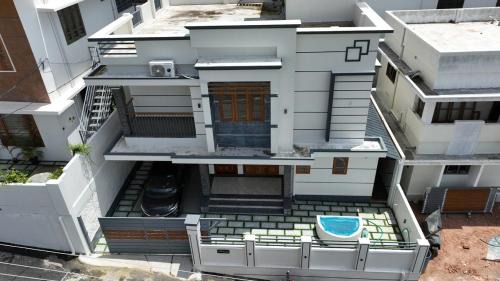 Kazhakuttam Apartment | Maddy's Mansion A luxury villa at Akkulam