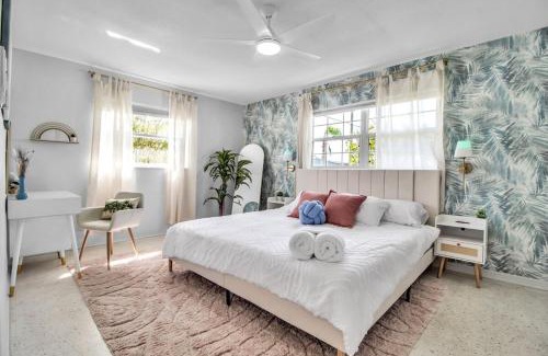 Williamsdale Square House | Madeira Beach Family & Pet Friendly Luxury Getaway
