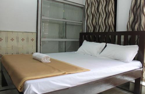 Gulab Sagar House | Madhur Villa Guest House