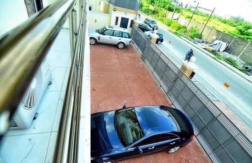 Ofin Apartment | Madiba Court
