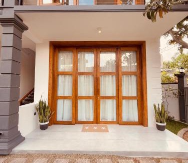 Matara House | Madiha Venus