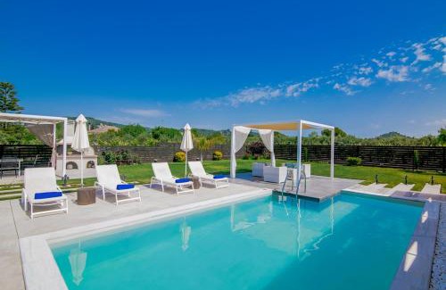 Vanato Villa | Madini Luxury villa with private heated pool