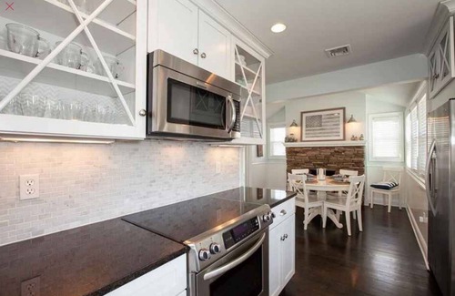 Madison House | Madison, CT - Coastal Modern Farmhouse w/Outdoor Kitchen & Large Fenced in Patio