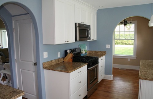 Cumings Beach Park House | Madison Lakehouse – Spectacular Sunsets, Triple Lot.