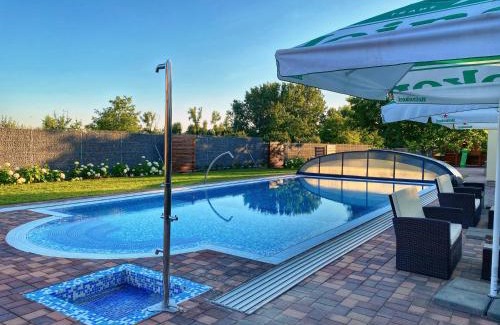 Kisvarda Bed & Breakfast | Madison Village