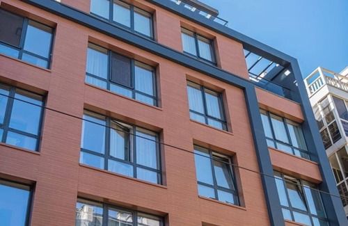 rajon Vrabnitsa Apartment | Madrid: A modern 2-bedroom apartment with parking