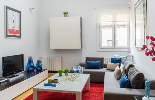 Malasana Apartment | Madrid center - perfect place!