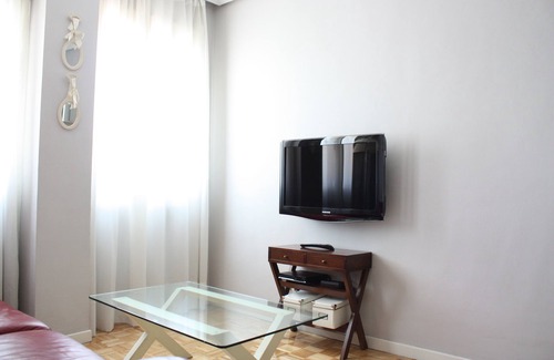 Ibiza Apartment | MADRID CENTER, WIFI (RETREAT IBIZA)