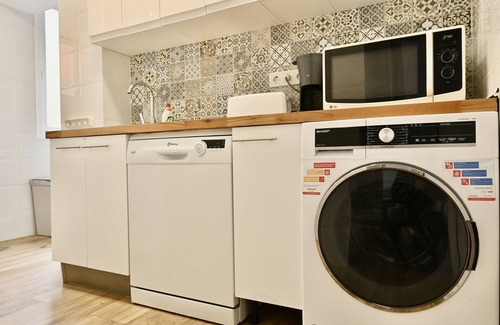 San Isidro Apartment | MADRID RIO - PALACIO REAL- HOSPITAL 12 OCTUBRE -3 ROOMS - 2 BATHROOMS