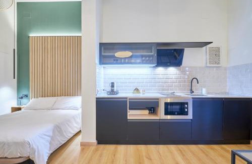 Las Acacias Apartment | Madrid Urban Comfort