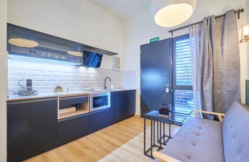 Las Acacias Apartment | Madrid Urban Comfort
