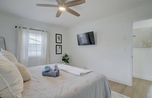 Citrus Isles House | Madrina's - Cozy 3BR-1BA w/ Spacious Backyard