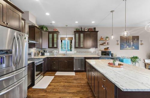 Madrona Apartment | Madrona Bliss A Modern Escape