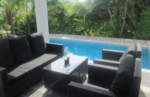 Kram Apartment | Mae Phim -Beachfront living in a villa with a private pool !