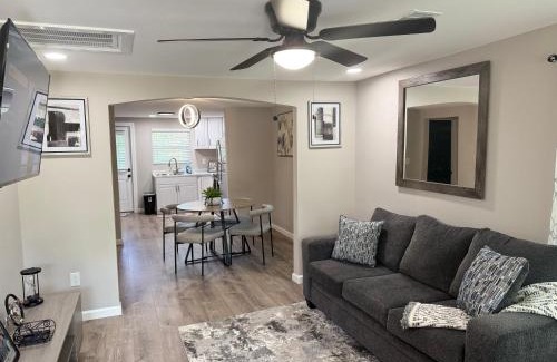 Savannah House | Mae's Place