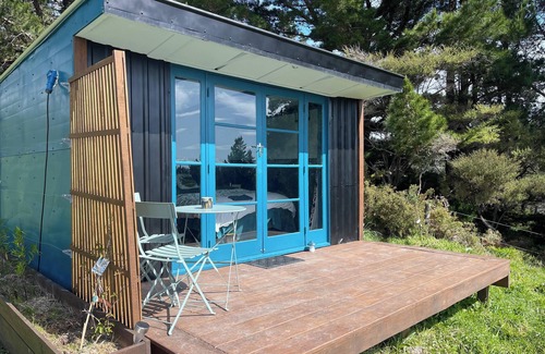 Puponga Cabin | Maelstrom End - Eco Farm Stay Cabin