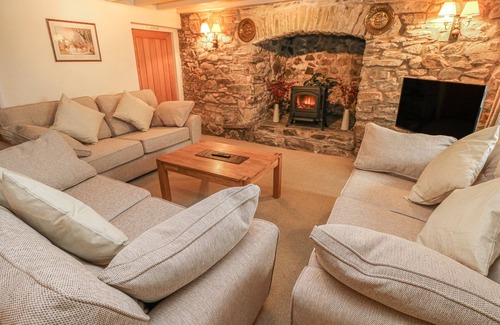 Haverfordwest Cottage | MAERDY LODGE, family friendly, character holiday cottage in Solva