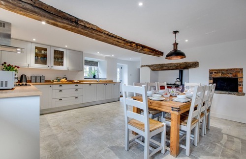 Corwen House | Maerdy Uchaf - Four Bedroom House, Sleeps 8