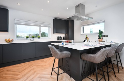 Abersoch House | Maes Coch - Five Bedroom House, Sleeps 11
