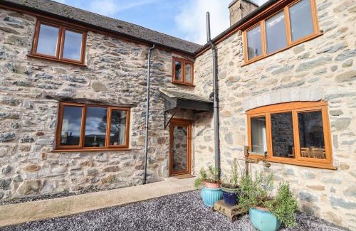 Ruthin House | Maestyddyn Farm House