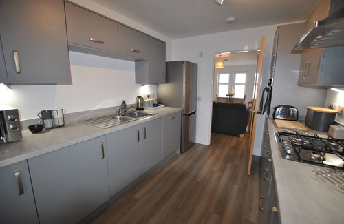 Kilrenny Apartment | Maeyar-contemporary apartment in coastal village