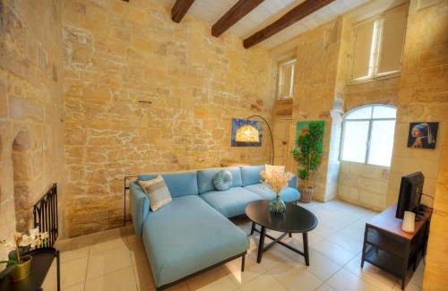 Valletta House | Magestic palazzo, jacuzzi on roof terrace GOVAL-3