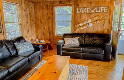 Pine River Pond House | Maggie's Lakeside Cottage