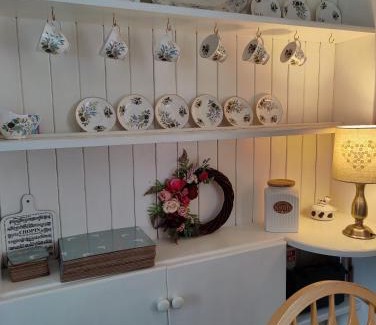 Fivemilebourne House | Maggies Cottage