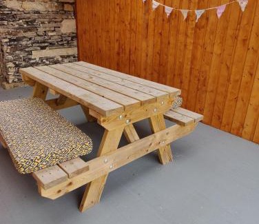 Fivemilebourne House | Maggies Cottage