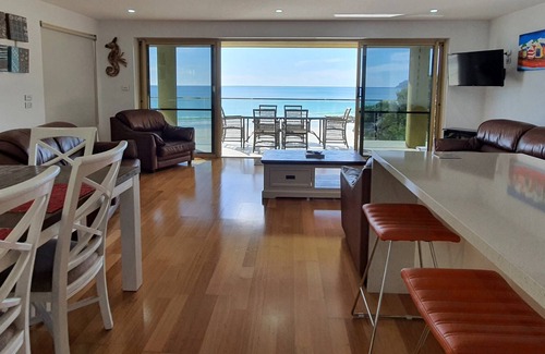 Boat Harbour Beach Apartment | MAGIC BEACH VILLA Absolute beachfront luxury