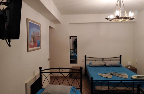 Himare House | Magic Ionian Apartments & Rooms