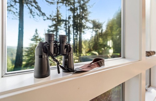 Cazadero House | Magic Madrone- Stunner Home Top of Redwoods! Astonishing Views! HotTub/WiFi