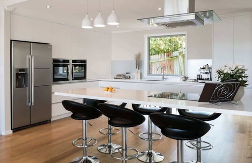 New Plymouth House | Magic on Molesworth - spacious inner city townhouse