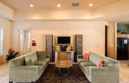 Loughman Condo | Magical 2 Bedroom, 2 Bathroom Condo in Terrace Ridge - Only Minutes from Disney!