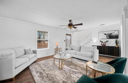 Elmo Villa | Magical Country Home near DFW