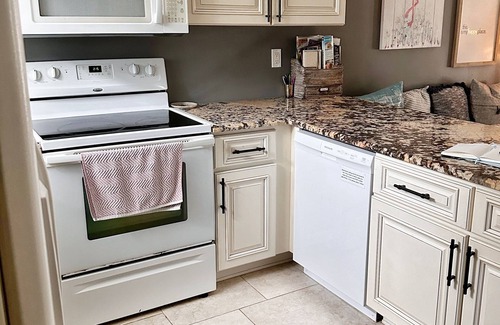 St. Augustine Beach Cottage | Magical courtyard private cottage by beach