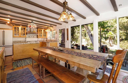 Topanga House | Magical Creekside 3 bedroom