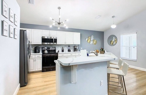 Kissimmee House | Magical Disney Themed Home with Pool