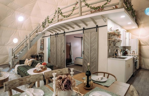 New Marshfield Cabin | Magical Dome Perfect for Families & Groups-Hot Tub-Kid Friendly-Firepit -Private