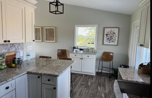 Huron Other | Magical Farmhouse on 12 Acres- Hot Tub, Fire Pit, Near Wineries & Cedar Point