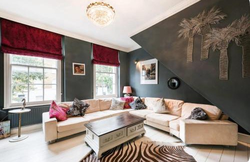 Angel Apartment | Magical Georgian Maisonette, Angel, Islington