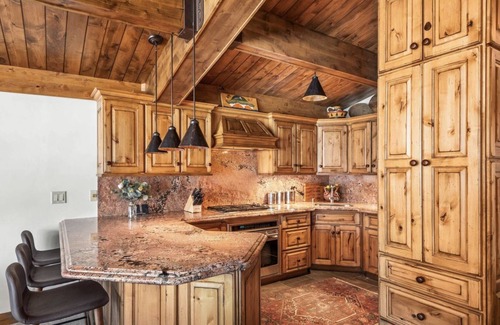 Aspen Condo | Magical mountain escape tucked on the slopes of Aspen Mtn. pool/parking/wifi