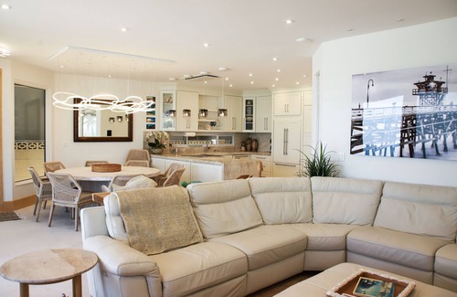 Capistrano Beach House | Magical OceanFront home in Capistrano Beach. All the comforts of home and more!