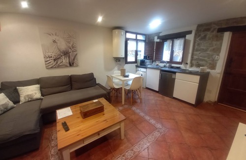Santa Maria House | Magical Place, Ideal Couples: Jacuzzi, Mountains, Barbecue And Fireplace